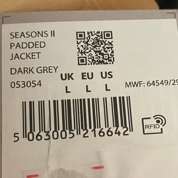 Black/Grey Columbia puffer coat, new with tags attached - Picture 4 of 4